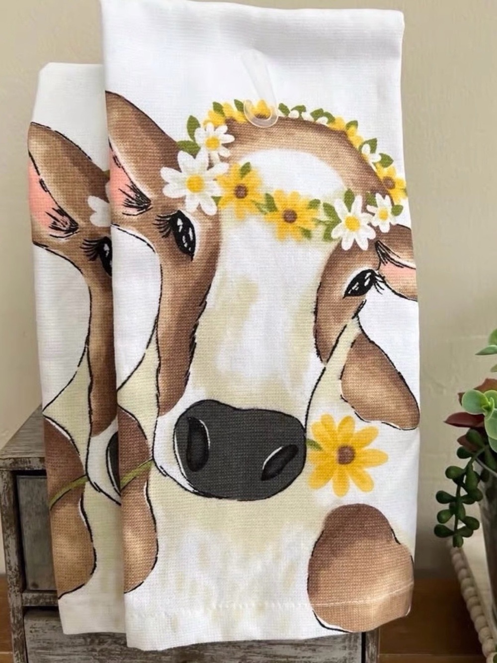 2 New Farmhouse Cow Kitchen Decorative Towels